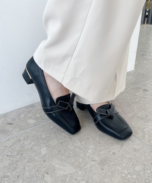 31 Sons de mode（トランテアン　ソン　ドゥ　モード）の「WEB限定 リボンデザイン甲深パンプス/55301（パンプス・レディース・ブラック/ブラウン/ベージュ・34/35/36/37/38/39/40/41/42）」の2枚目の写真