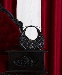 CHARLES & KEITH | Janie ジェイニー キルトパールエンベリッシュドボウハンドル クレセントバッグ(ショルダーバッグ)