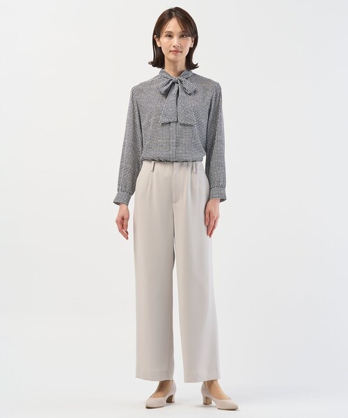 J.PRESS(ジェイプレス)の「ジーナ梨地 幾何プリント ブラウス(シャツ/ブラウス・レディース・ネイビー系3・F)」の6枚目の写真