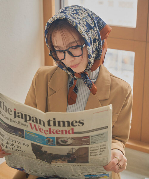 KOBE LETTUCE(コウベレタス)の「70×70サイズ 大判スカーフ(バンダナ/スカーフ・レディース・ホワイト系1/ホワイト系/オレンジ系/ブルー系/ブラック系・FREE)」の5枚目の写真