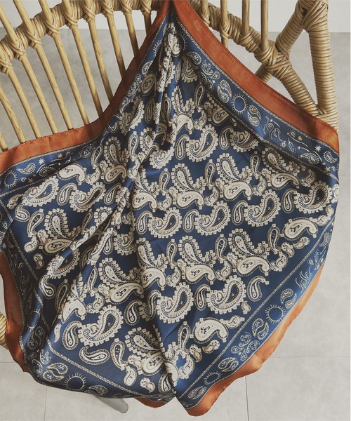 KOBE LETTUCE(コウベレタス)の「70×70サイズ 大判スカーフ(バンダナ/スカーフ・レディース・ホワイト系1/ホワイト系/オレンジ系/ブルー系/ブラック系・FREE)」の9枚目の写真