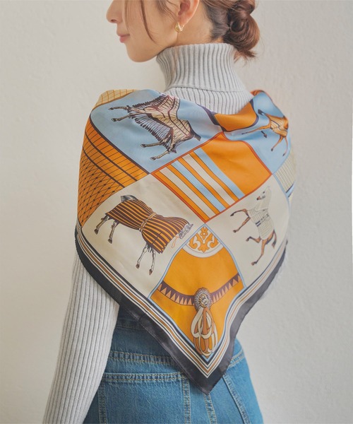 KOBE LETTUCE(コウベレタス)の「70×70サイズ 大判スカーフ(バンダナ/スカーフ・レディース・ホワイト系1/ホワイト系/オレンジ系/ブルー系/ブラック系・FREE)」の13枚目の写真