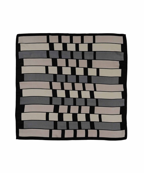 KOBE LETTUCE(コウベレタス)の「70×70サイズ 大判スカーフ(バンダナ/スカーフ・レディース・ホワイト系1/ホワイト系/オレンジ系/ブルー系/ブラック系・FREE)」の18枚目の写真