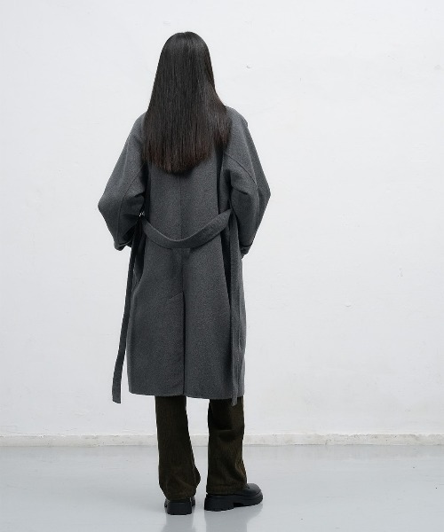 GENERAL IDEA（ジェネラルアイデア）の「balmacan single handmade long coat バルマカンシングルハンドメイドロングコート（テーラードジャケット・レディース・チャコール/ダークネイビー・L/M/S）」の5枚目の写真