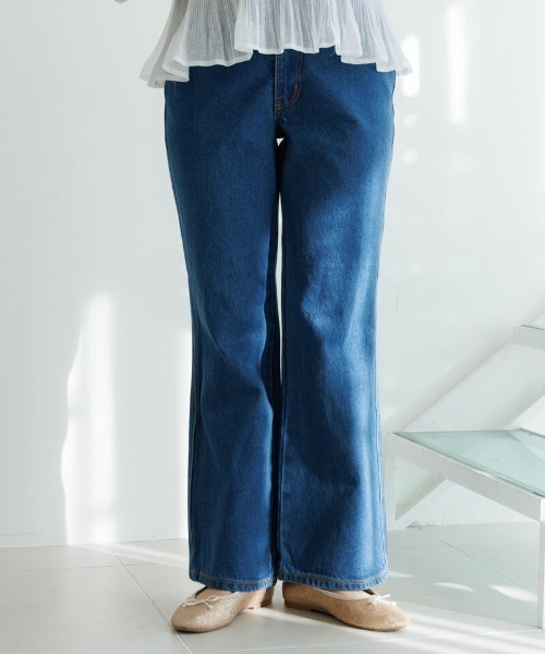 flower（フラワー）の「デイリーフレアデニム（デニムパンツ・レディース・ネイビー/ブルー・SMALL/MEDIUM）」の2枚目の写真