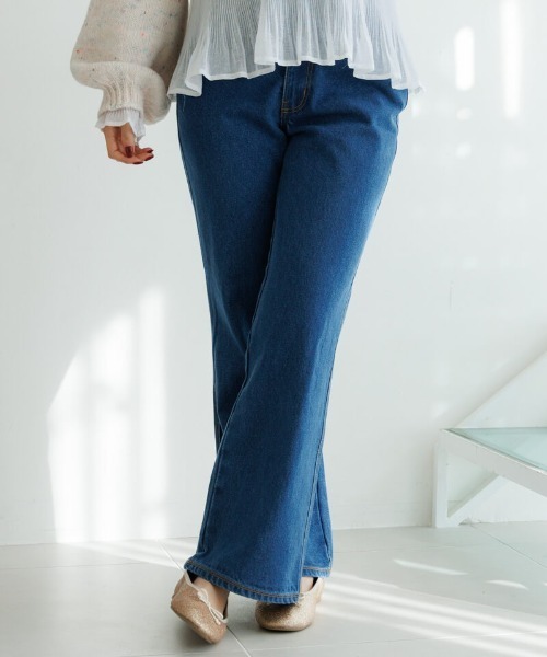 flower（フラワー）の「デイリーフレアデニム（デニムパンツ・レディース・ネイビー/ブルー・SMALL/MEDIUM）」の3枚目の写真