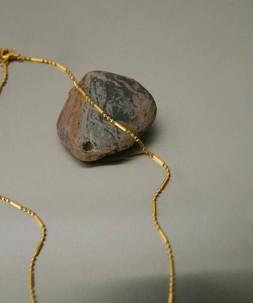SMELLY（スメリー）の「SMELLY so’　uneven chain necklace（ネックレス・レディース・ゴールド・-）」の2枚目の写真