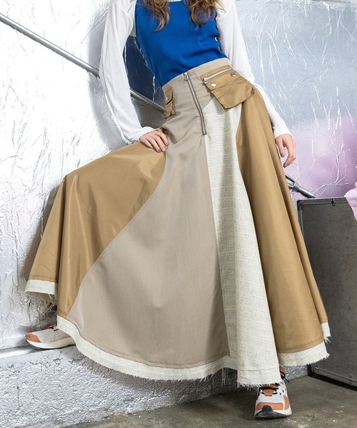 AULA AILA（アウラアイラ）の「【セットアップ着用可】3マテリアルサーキュラーロングスカート（スカート・レディース・ブラック/ベージュ/ネイビー・0/1）」の3枚目の写真