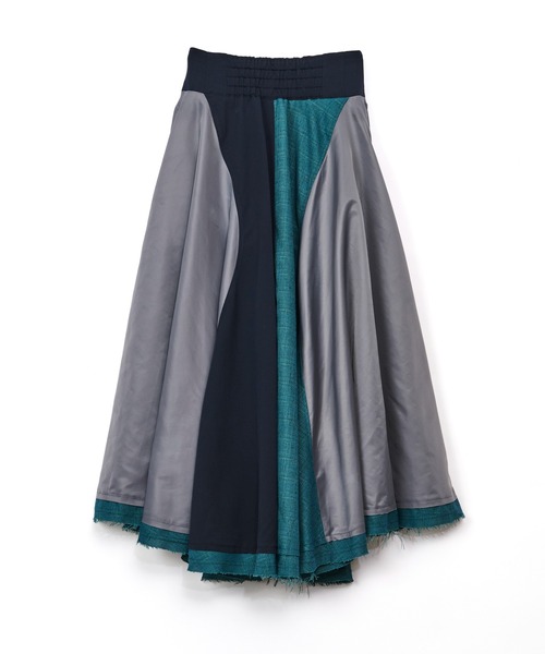 AULA AILA（アウラアイラ）の「【セットアップ着用可】3マテリアルサーキュラーロングスカート（スカート・レディース・ブラック/ベージュ/ネイビー・0/1）」の4枚目の写真