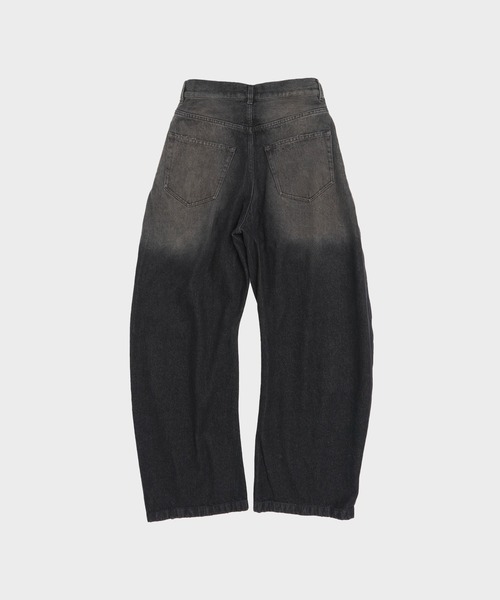 CONZ（コンズ）の「DARK WASH CURVED DENIM（デニムパンツ）」 - WEAR