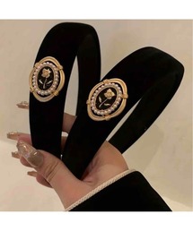 ※専用TOGA PULLA  トーガプルラ　レザーカチューシャ　美品 トーガ アーカイブスからブランド初となるカチューシャが登場