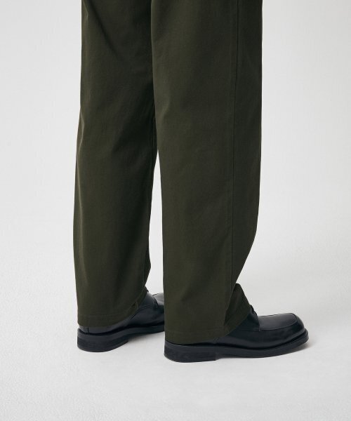 MUSINSA STANDARD（ムシンサスタンダード）の「リバースワンタックレギュラーフィットチノパンツ[カーキ]（その他パンツ・メンズ・その他・40/38/42/36/34/32/30/31/33/26/27/28/29）」の12枚目の写真