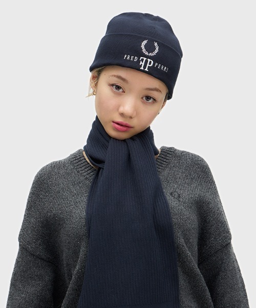 FRED PERRY（フレッドペリー）の「【ZOZO限定】Monogram Beanie／ブランドロゴモノグラムビーニー（ニットキャップ/ビーニー・メンズ・ネイビー・ONE SIZE）」の4枚目の写真