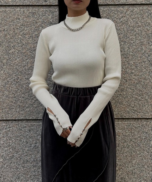 &g'aime(アンジェム)の「【&g'aime 】ベーシックリブタートルニット Basic Rib Turtleneck Knit(ニット/セーター・レディース・ブラック/ホワイト/チャコールグレー/ブルー・FREE)」の2枚目の写真