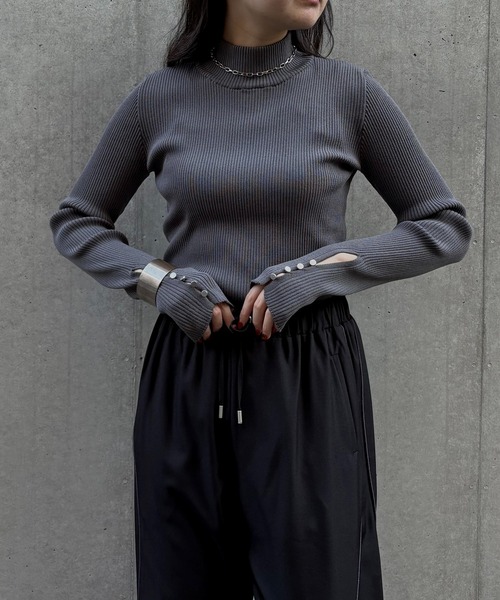 &g'aime(アンジェム)の「【&g'aime 】ベーシックリブタートルニット Basic Rib Turtleneck Knit(ニット/セーター・レディース・ブラック/ホワイト/チャコールグレー/ブルー・FREE)」の17枚目の写真