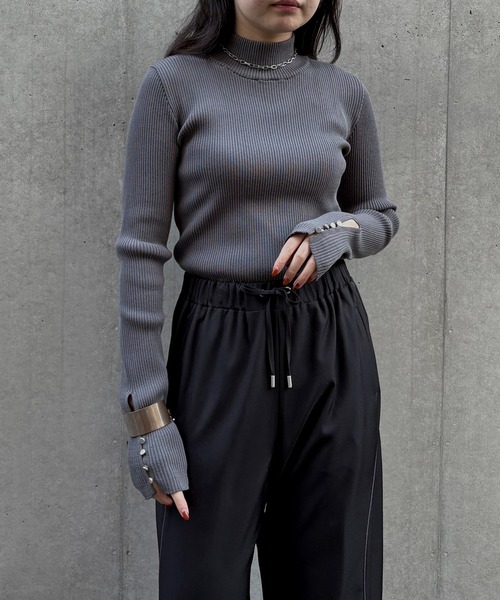 &g'aime(アンジェム)の「【&g'aime 】ベーシックリブタートルニット Basic Rib Turtleneck Knit(ニット/セーター・レディース・ブラック/ホワイト/チャコールグレー/ブルー・FREE)」の18枚目の写真
