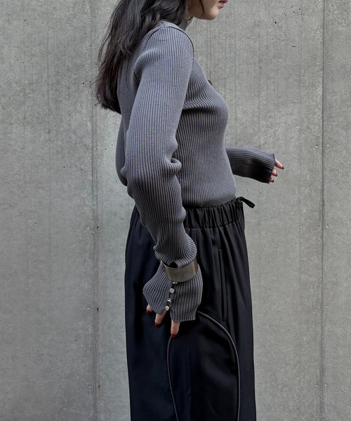 &g'aime(アンジェム)の「【&g'aime 】ベーシックリブタートルニット Basic Rib Turtleneck Knit(ニット/セーター・レディース・ブラック/ホワイト/チャコールグレー/ブルー・FREE)」の20枚目の写真