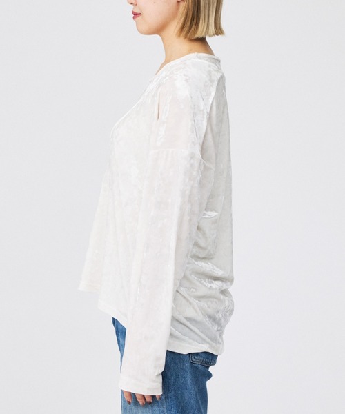 Rouge vif la cle(ルージュヴィフラクレ)の「【Keena/キーナ】【2枚セット】レイヤーVトップス/トップス/レイヤード/ベロア【WEB限定】(Tシャツ/カットソー・レディース・グレー・フリー)」の3枚目の写真