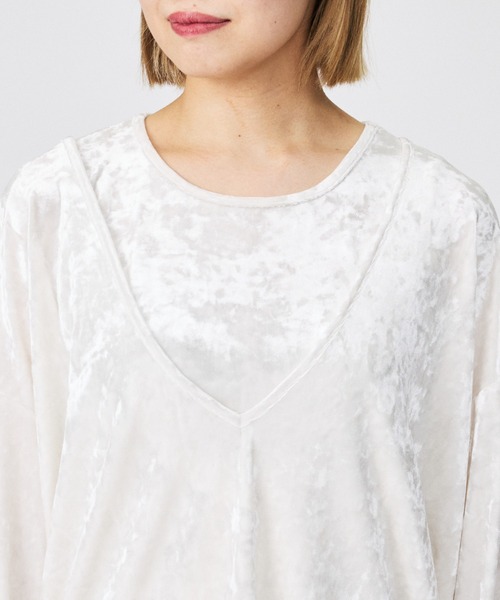 Rouge vif la cle(ルージュヴィフラクレ)の「【Keena/キーナ】【2枚セット】レイヤーVトップス/トップス/レイヤード/ベロア【WEB限定】(Tシャツ/カットソー・レディース・グレー・フリー)」の5枚目の写真