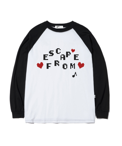 ESCAPEFROM（エスケープフロム）の「ハートビートサークルロゴプリントロングスリーブ [2カラー]（Tシャツ/カットソー・レディース・ホワイト/ブラック・MEDIUM/LARGE/SMALL）」の4枚目の写真