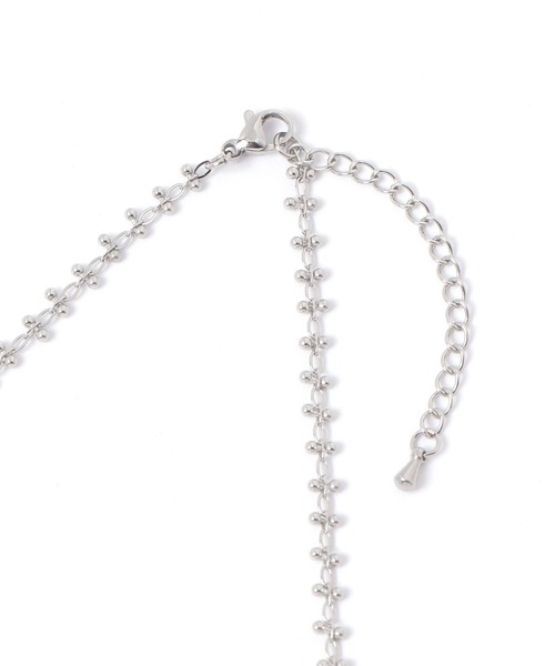 BAYFLOW（ベイフロー）の「ステンレスデザインチェーンネックレス（ネックレス・レディース・イエロー/ライトグレー・FREE）」の4枚目の写真