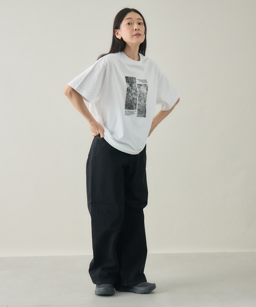 kuros'(クロス)の「【kuros'オリジナル】CROWD GRAPHIC TEE ユニセックス 綿100%(Tシャツ/カットソー・メンズ・ホワイト/ブラック・MEDIUM/LARGE)」の10枚目の写真