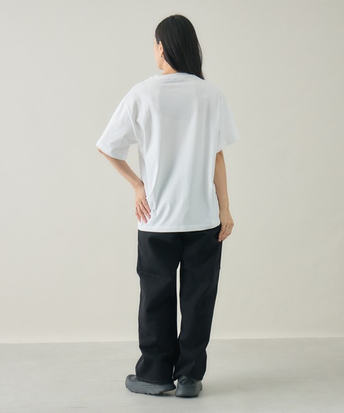 kuros'(クロス)の「【kuros'オリジナル】CROWD GRAPHIC TEE ユニセックス 綿100%(Tシャツ/カットソー・メンズ・ホワイト/ブラック・MEDIUM/LARGE)」の12枚目の写真