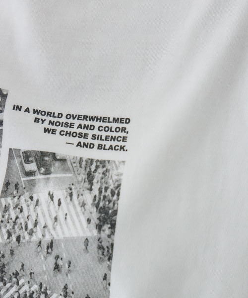 kuros'(クロス)の「【kuros'オリジナル】CROWD GRAPHIC TEE ユニセックス 綿100%(Tシャツ/カットソー・メンズ・ホワイト/ブラック・MEDIUM/LARGE)」の20枚目の写真