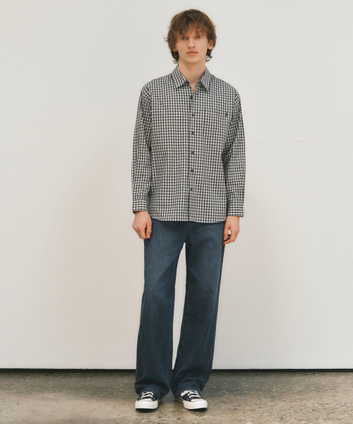 WEDNESDAY OASIS（ウェンズデーオアシス）の「テーラードフェイドウォッシングデニムパンツ_MEDIUM BLUE(W25-PT23)（デニムパンツ・メンズ・ブルー・MEDIUM/LARGE）」の5枚目の写真