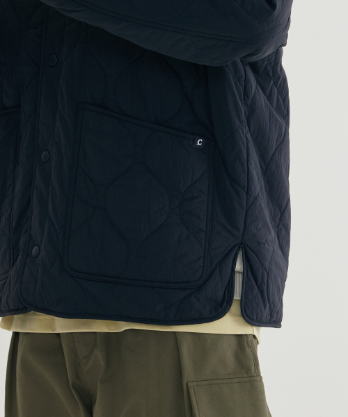 COVERNAT（カバーナット）の「ショートキルティングジャケット ダークネイビー（ダウンジャケット/コート・メンズ・その他・X-SMALL/SMALL/MEDIUM/LARGE/X-LARGE/XX-LARGE）」の8枚目の写真