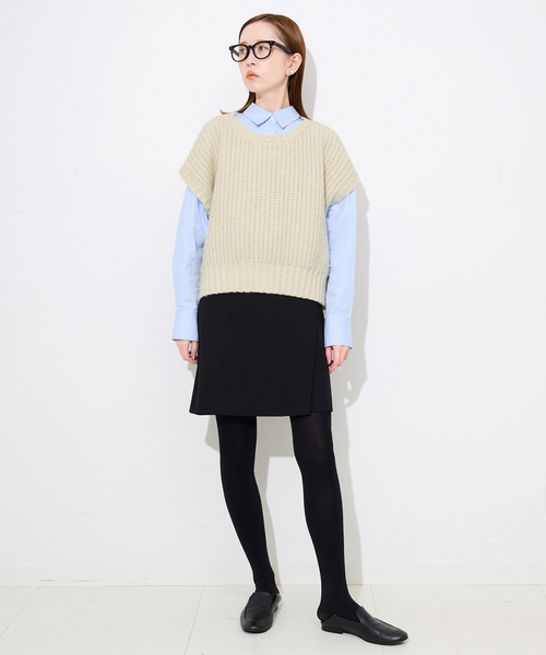 SLOBE IENA(スローブイエナ)の「畦編みコクーンニットベスト(ベスト・レディース・アイボリー/ブラック・FREE)」の7枚目の写真