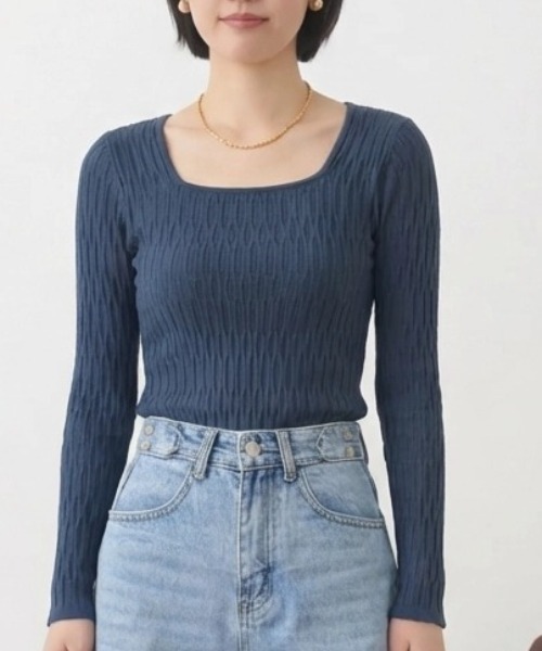 cammie(キャミー)の「Uネックシンプルトップス(Tシャツ/カットソー・レディース・ネイビー/アイボリー/ブラック・F)」の15枚目の写真