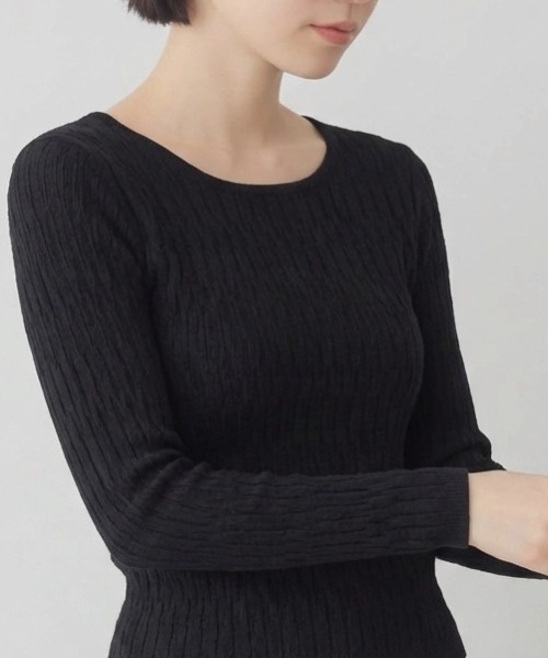 cammie(キャミー)の「Uネックシンプルトップス(Tシャツ/カットソー・レディース・ネイビー/アイボリー/ブラック・F)」の8枚目の写真