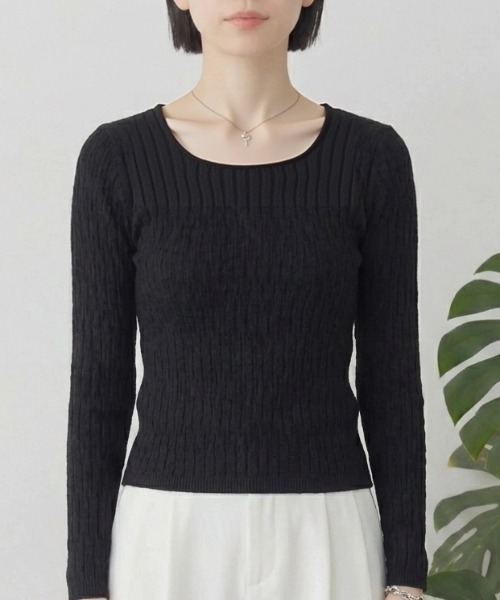 cammie(キャミー)の「Uネックシンプルトップス(Tシャツ/カットソー・レディース・ネイビー/アイボリー/ブラック・F)」の11枚目の写真
