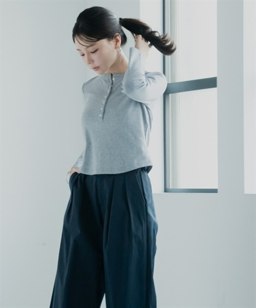 Petitjo（プッチージョ）の「小さいサイズ　ヘンリーネックロングスリーブＴ　低身長さん・小柄女性（Tシャツ/カットソー・レディース・杢グレー/ホワイト・PS/PSS/PL/PM）」の10枚目の写真
