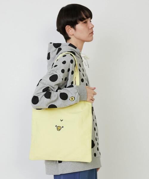 FRAPBOIS（フラボア）の「Rilakkuma ロゴトート（トートバッグ・レディース・ベージュ/イエロー・FREE）」の2枚目の写真