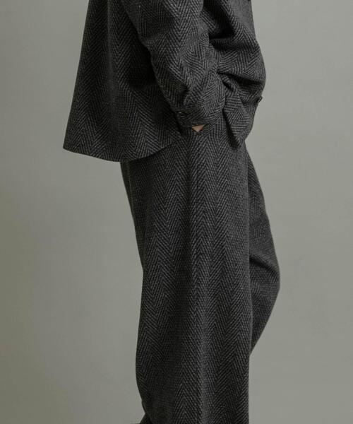 SENSE OF PLACE by URBAN RESEARCH（センスオブプレイスバイアーバンリサーチ）の「スライバーライクヘリンボーンワイドパンツ（その他パンツ・メンズ・チャコールグレー/ブラウン・MEDIUM/LARGE）」の20枚目の写真