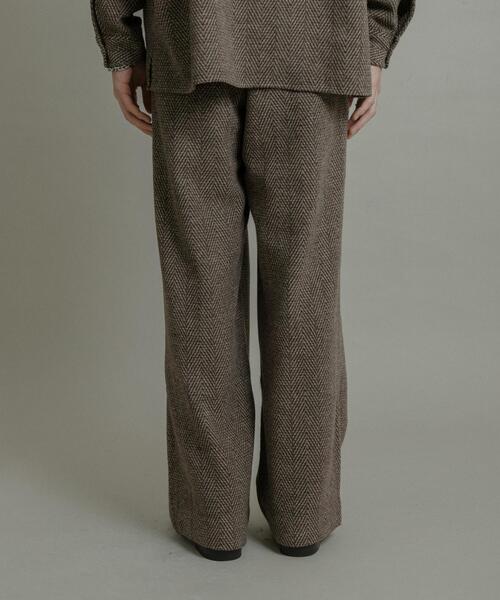 SENSE OF PLACE by URBAN RESEARCH（センスオブプレイスバイアーバンリサーチ）の「スライバーライクヘリンボーンワイドパンツ（スラックス・メンズ・チャコールグレー/ブラウン・MEDIUM/LARGE）」の8枚目の写真