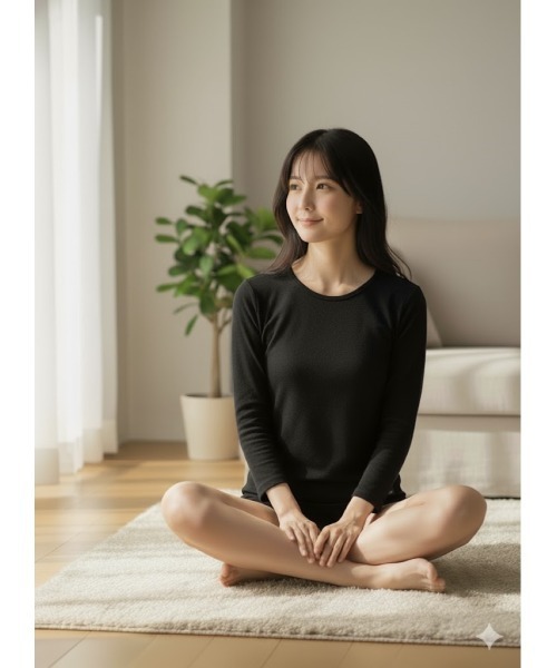 Day and Grade（デイアンドグレイド）の「保温サーマルウェアプルオーバー：TERAX HOT 長袖ベースレイヤー　インナー　アンダーウェア　ロンT（Tシャツ/カットソー・レディース・グレー/ブラック・MEDIUM/LARGE）」の4枚目の写真