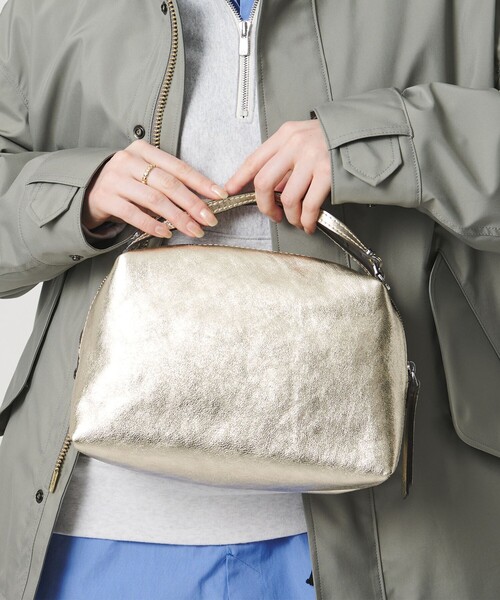 GIANNI CHIARINI（ジャンニ キアリーニ）の「＜GIANNI CHIARINI＞ALIFA MTL M バッグ 26SS（ショルダーバッグ・レディース・シルバー/ゴールド・FREE）」の2枚目の写真