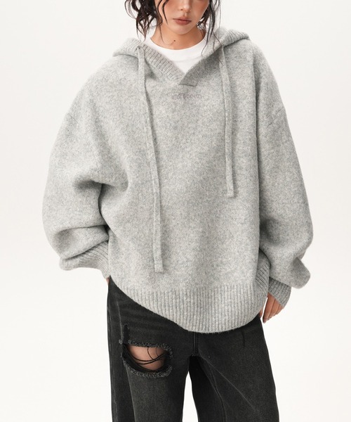 LYEON(リヨン)の「【ユニセックス商品】オーバーサイズニットパーカー(パーカー・レディース・チャコールグレー/グレー・FREE)」の17枚目の写真