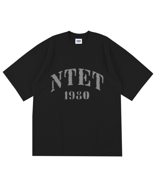 NTET(エンティーイーティー)の「1980バズ オーバーサイズ 半袖Tシャツ ブラック(Tシャツ/カットソー・メンズ・その他・S/M/L/XL)」の1枚目の写真