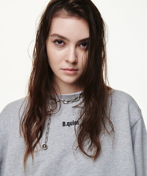 B QUIET(ビークワイエット)の「CROPPED SWEATSHIRT_MELANGE GRAY(スウェット・レディース・その他・ONE SIZE)」の2枚目の写真