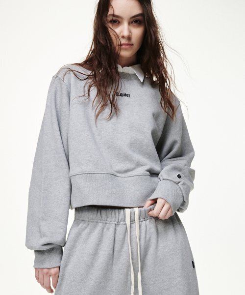 B QUIET(ビークワイエット)の「CROPPED SWEATSHIRT_MELANGE GRAY(スウェット・レディース・その他・ONE SIZE)」の4枚目の写真