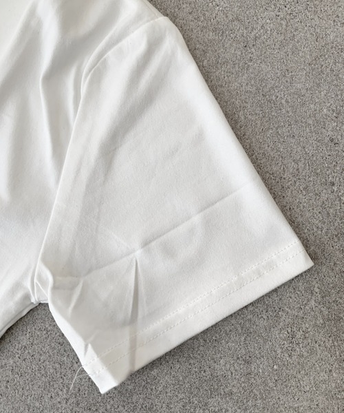 SHEPP(シープ)の「【26年春夏新作】Y2Kハート刺繍 モックネック クロップドTシャツ(Tシャツ/カットソー・レディース・ホワイト/ブラック・M/L)」の19枚目の写真