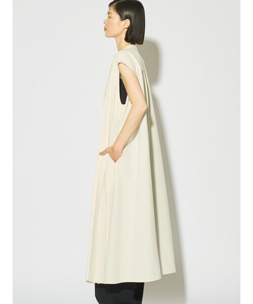 MIDIUMISOLID（ミディウミソリッド）の「MIDIUMISOLID for Ladies アシンメトリープリーツノースリーブワンピース（ワンピース・レディース・ライトグレー/ブラック/アイボリー・FREE）」の13枚目の写真