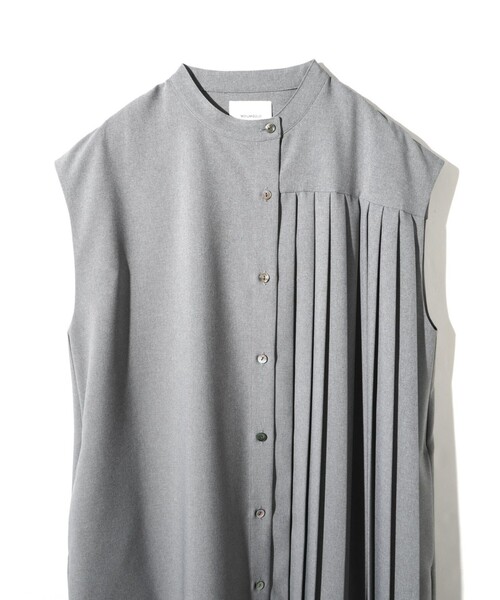 MIDIUMISOLID（ミディウミソリッド）の「MIDIUMISOLID for Ladies アシンメトリープリーツノースリーブワンピース（ワンピース・レディース・ライトグレー/ブラック/アイボリー・FREE）」の18枚目の写真