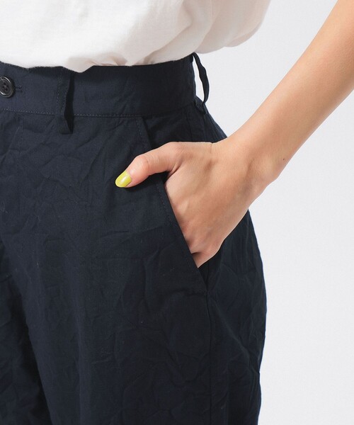 BEAMS BOY（ビームスボーイ）の「リンクル パンツ（スラックス・レディース・ホワイト系その他7/ネイビー・2/1）」の15枚目の写真