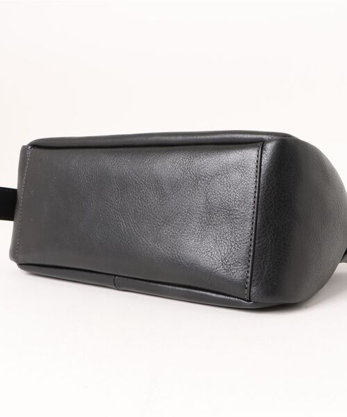 FOSSIL(フォッシル)の「フォッシル 肩かけバッグ レディース レザー ブラック スマホ収納可 ZB11186001(ショルダーバッグ・レディース・ブラック・FREE)」の8枚目の写真