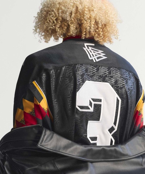 adidas(アディダス)の「ブリングバック リミックス ドイツ ジャージ / アディダスオリジナルス adidas Originals(Tシャツ/カットソー・メンズ・ブラック・X-SMALL/X-LARGE/SMALL/MEDIUM/LARGE/3XL/XX-LARGE)」の10枚目の写真